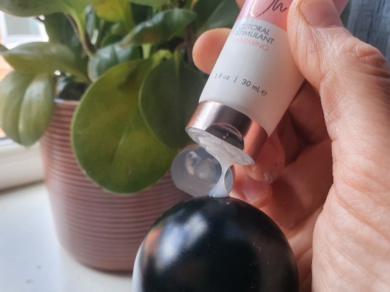 A rookie mistake is easy, this image shows the small dollop and the way it holds its shape as it is squeezed from the tube.