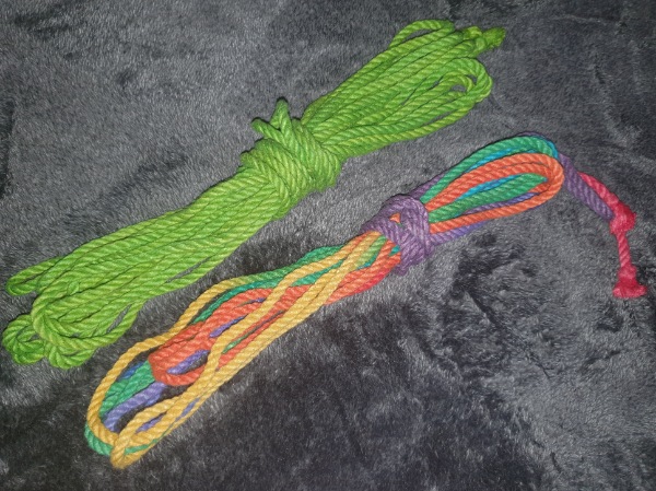 hemp rope suitable tying single column ties.