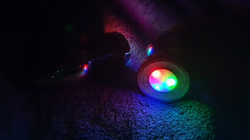 Light up your arse in the dark with these flashing butt plugs.